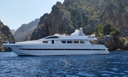 LIVE AUCTION - 3 Day Luxury Yacht Trip - Between November and March