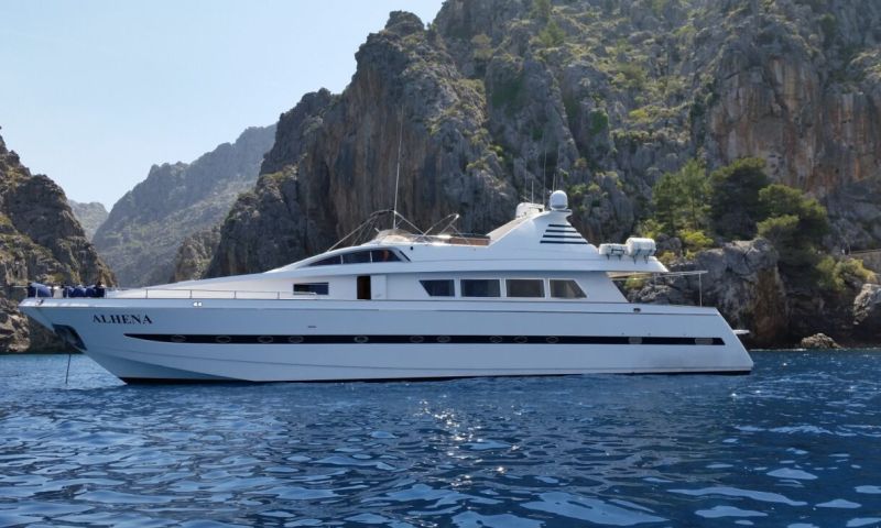 LIVE AUCTION - 3 Day Luxury Yacht Trip - Between November and March