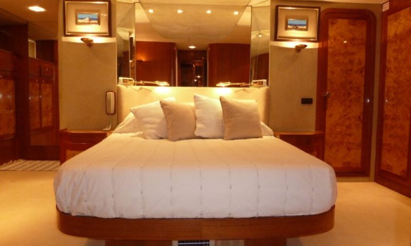 LIVE AUCTION - 3 Day Luxury Yacht Trip - Between November and March