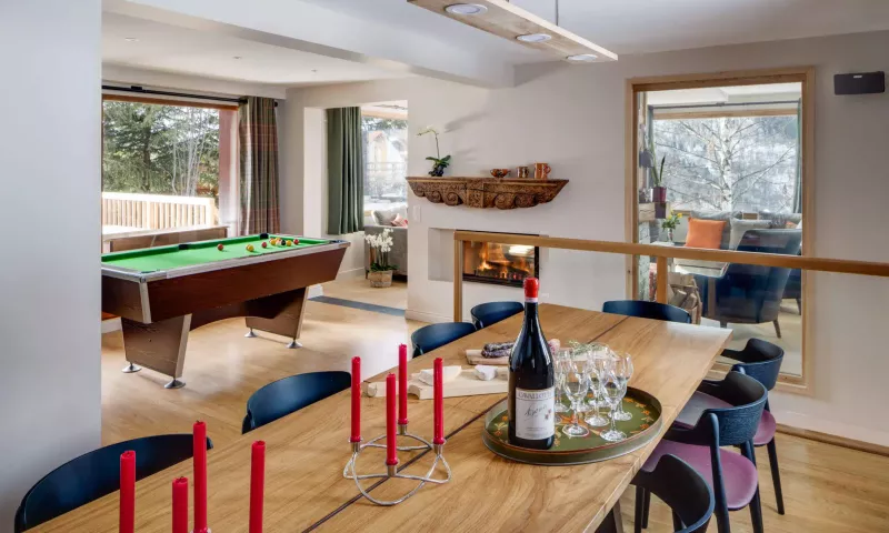 LOT 9 - Five-Night Stay for Sixteen Guests at Chalet Le Yeti